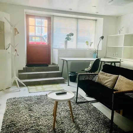 Bright And Spacious Premise In Turku, Portsa